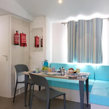 Happy Camp Mobile Homes In Village La Masseria Camping 4*