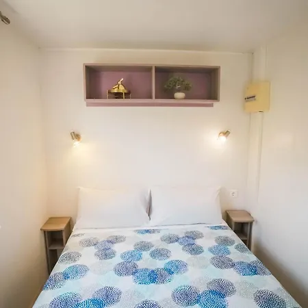Happy Camp Mobile Homes In Village La Masseria Campingplatz