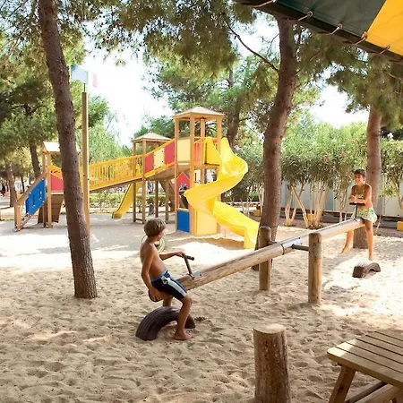 Campingplatz Happy Camp Mobile Homes In Village La Masseria 4*