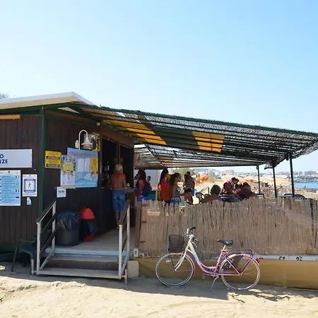 Happy Camp Mobile Homes In Village La Masseria Campingplatz 4*